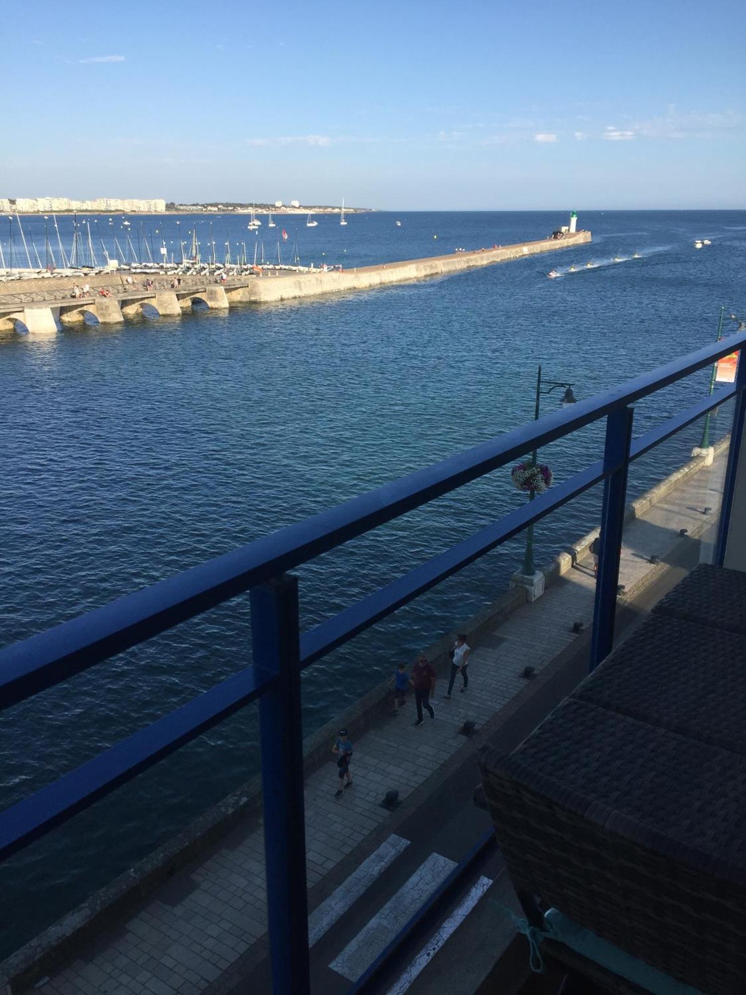 Le Vendee Globe Sous Votre Balcon Apartment La Chaume Exterior photo